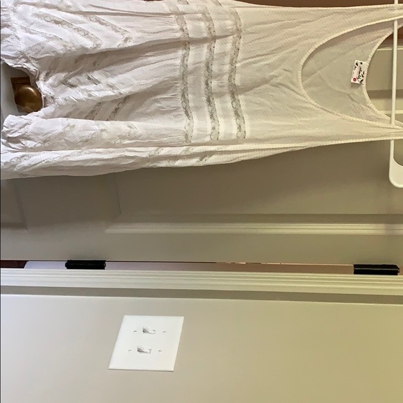 Free people slip - Picture 1 of 1